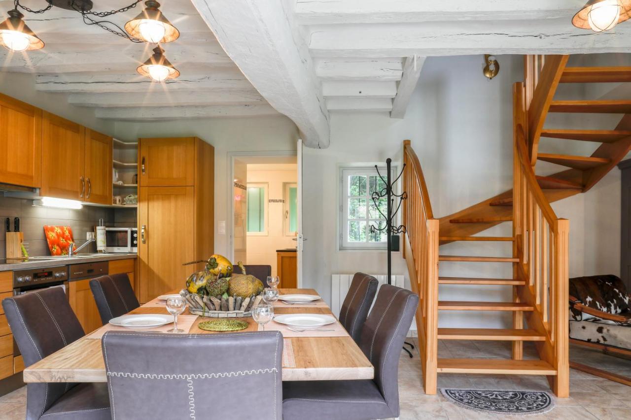 Country House - La Charbonniere Βίλα Continvoir Εξωτερικό φωτογραφία